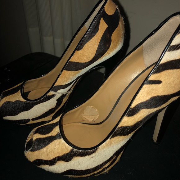 Nine West tiger striped shoes - Picture 2 of 6